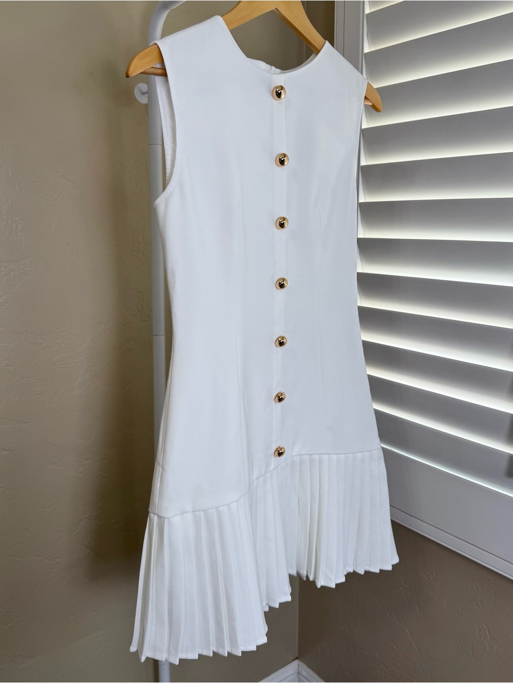 Commense White Sleeveless Mini Dress with Gold Buttons - Picture 5 of 11